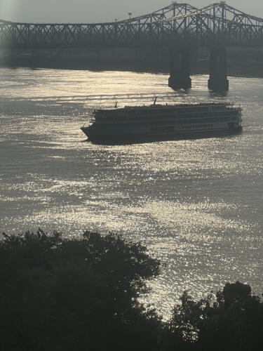 Sunrise-on-the-Mississippi-River-in-Natchez-on-the-Bluff-by-Doris-Smith
