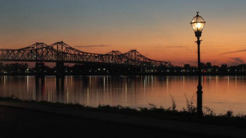 The-Right-Light-by-otello-Gironacci